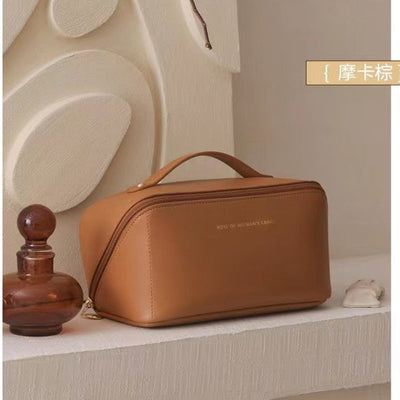 Large capacity travel cosmetic bag